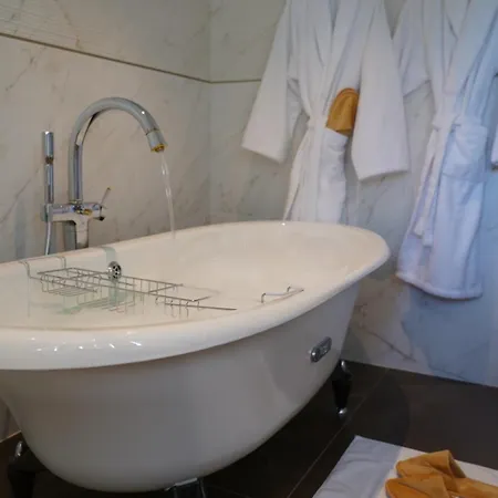 Hotel La Borie D'helipse *