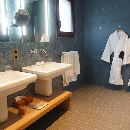 فندق La Borie D'helipse Tournemire (Cantal)